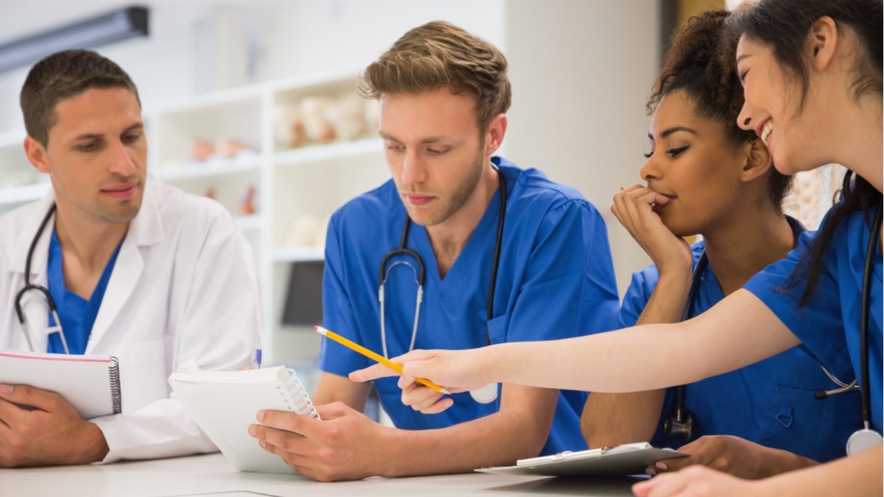 Read more about the article 7 Strategies to Pay for Graduate School